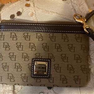 Dooney & Bourke wristlet